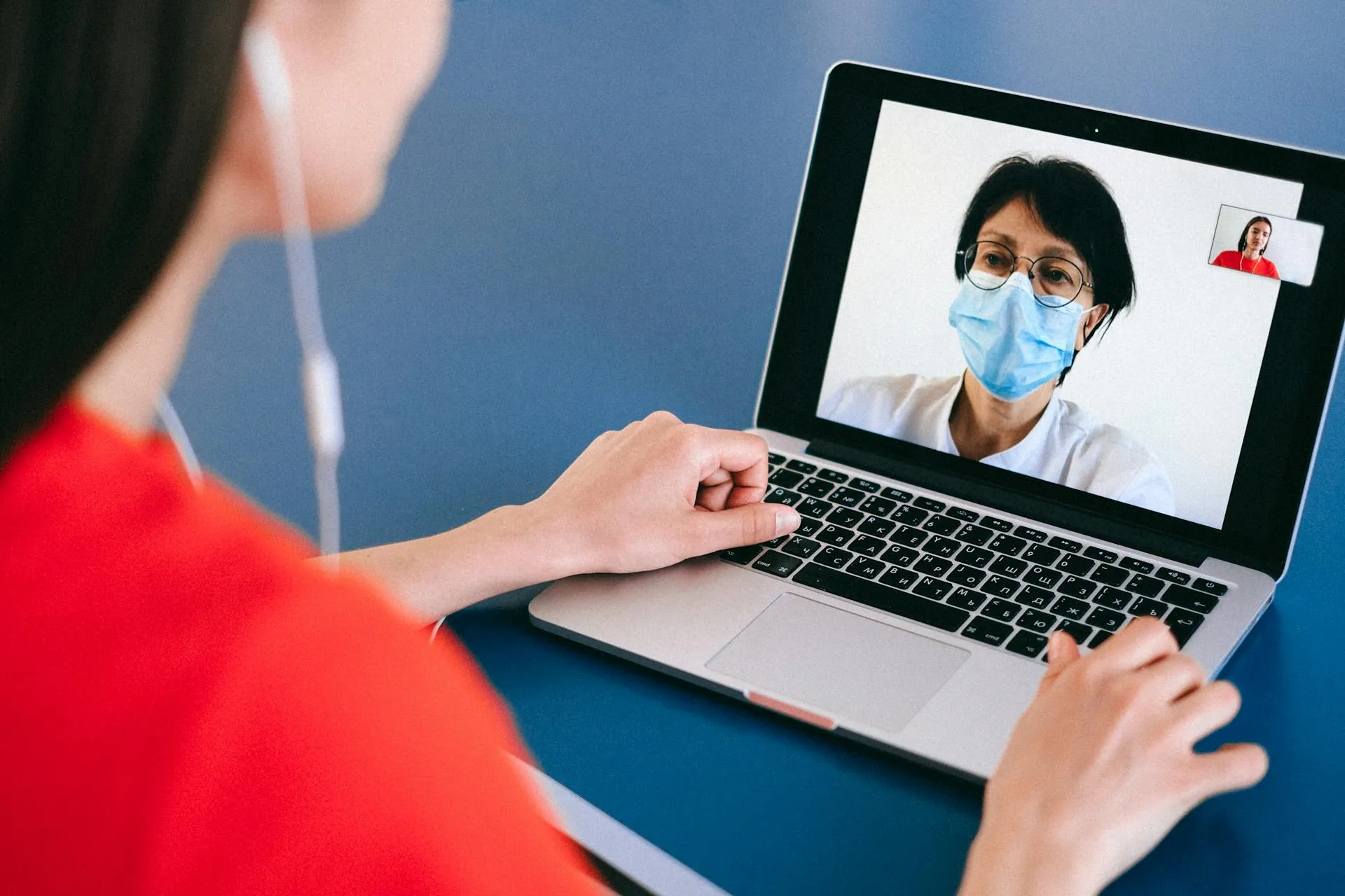 Médicos de Hispamedic compartiendo experiencias profesionales